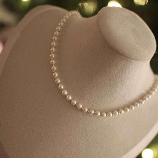 Pearl and gold STOCKING STUFFER Necklace
