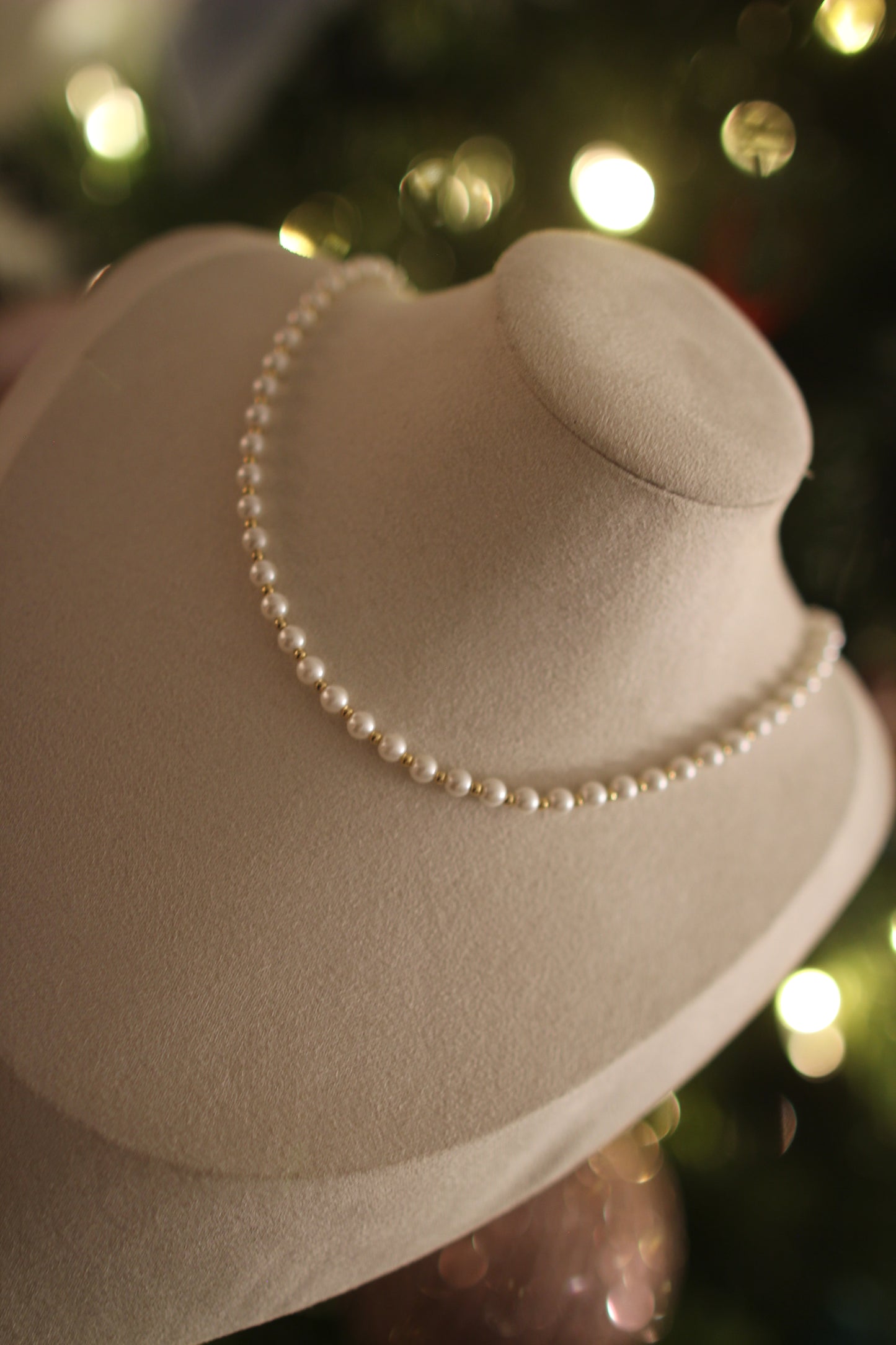 Pearl and gold STOCKING STUFFER Necklace